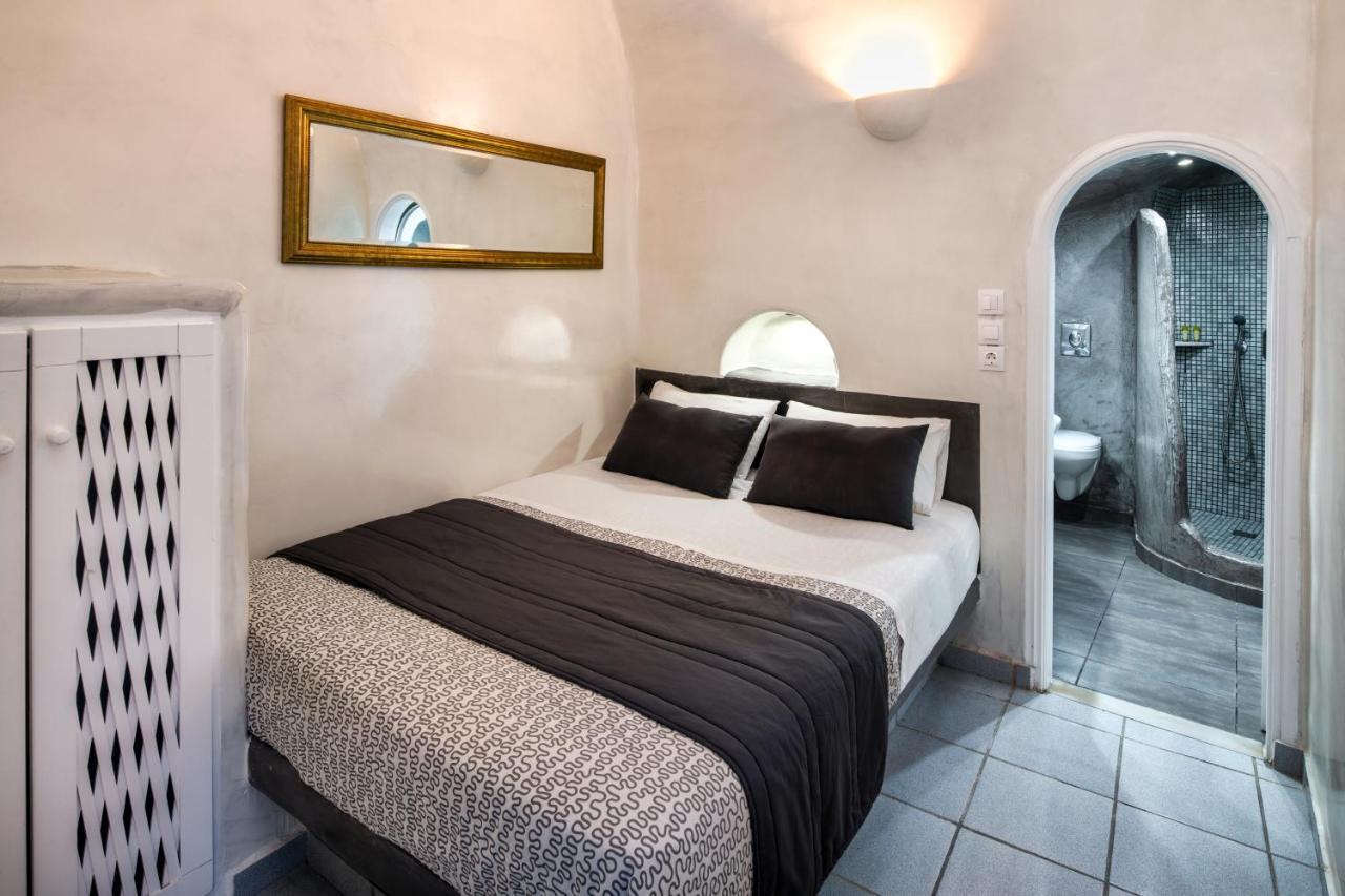 Katerina'S Castle - Caldera Cave Hotel Imerovigli  Bagian luar foto